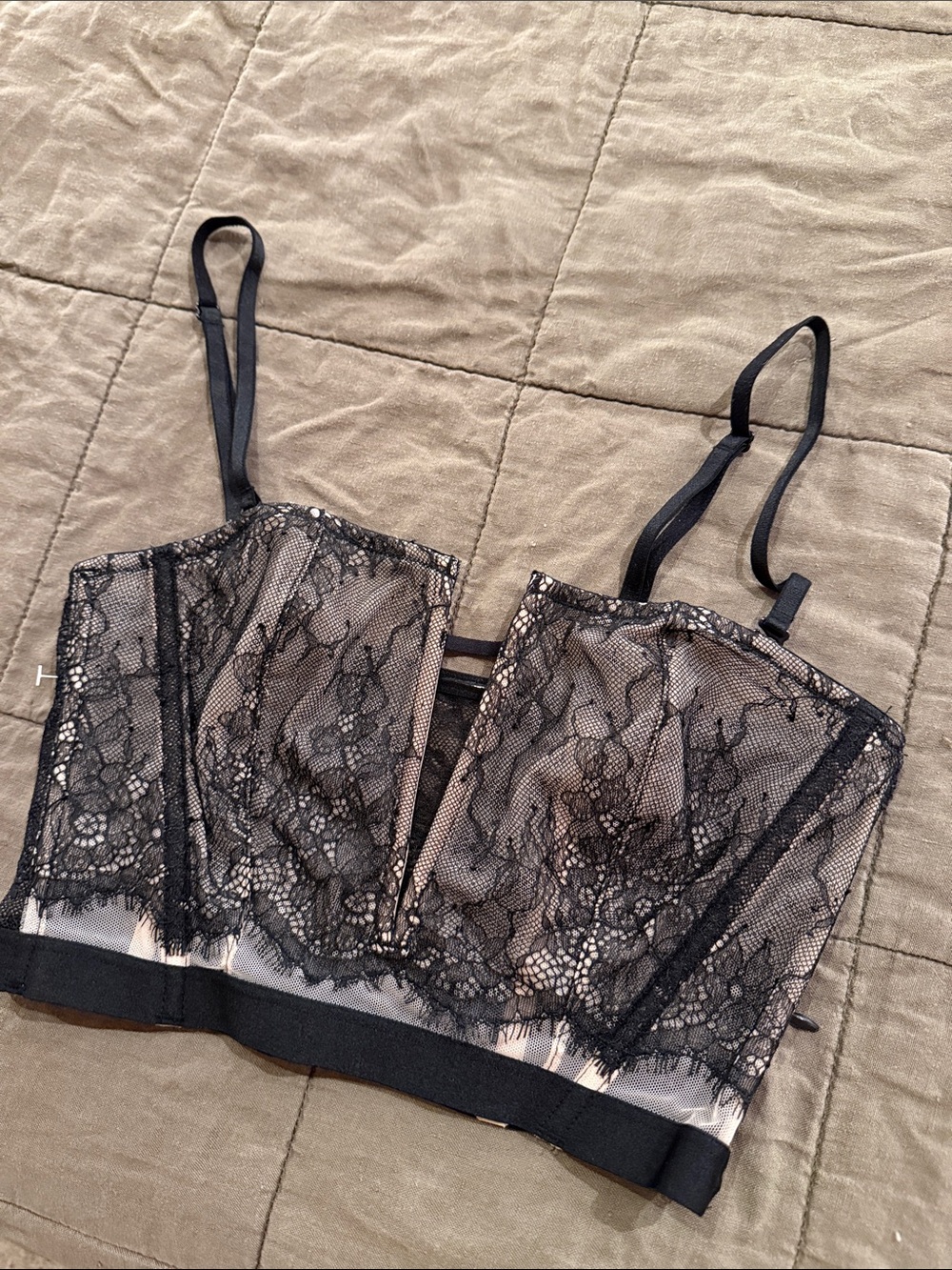 NWOT Victoria’s Secret corset top in nude and black, size small